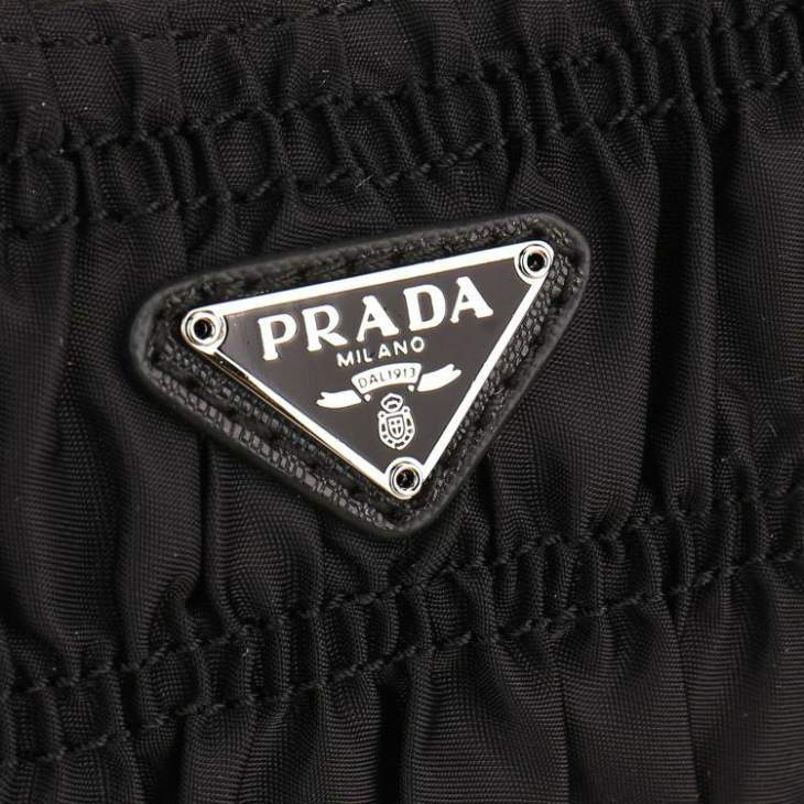 Picture of Prada Handbags _SKUfw209396912fw
